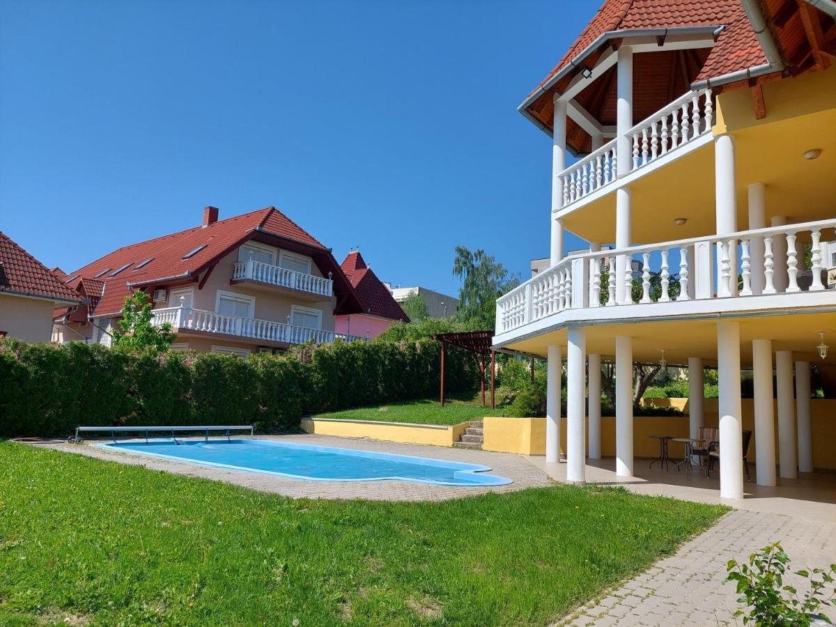 Villa Laar Hévíz Exteriör bild