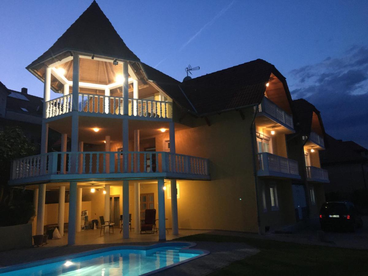 Villa Laar Hévíz Exteriör bild